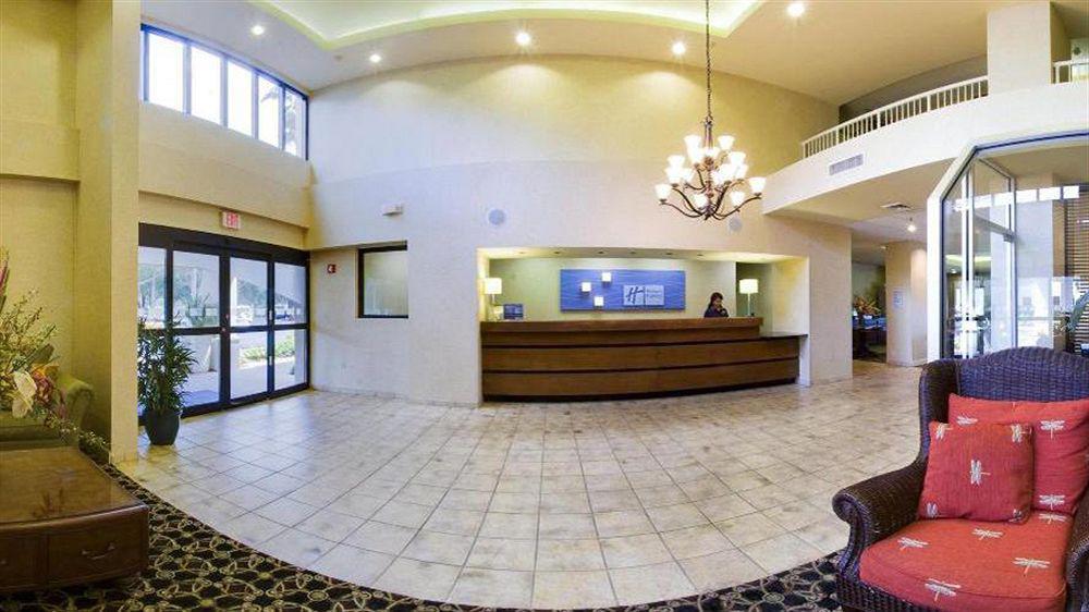 Holiday Inn Express Tampa-Brandon By Ihg Buitenkant foto