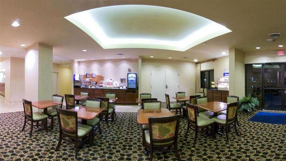 Holiday Inn Express Tampa-Brandon By Ihg Buitenkant foto
