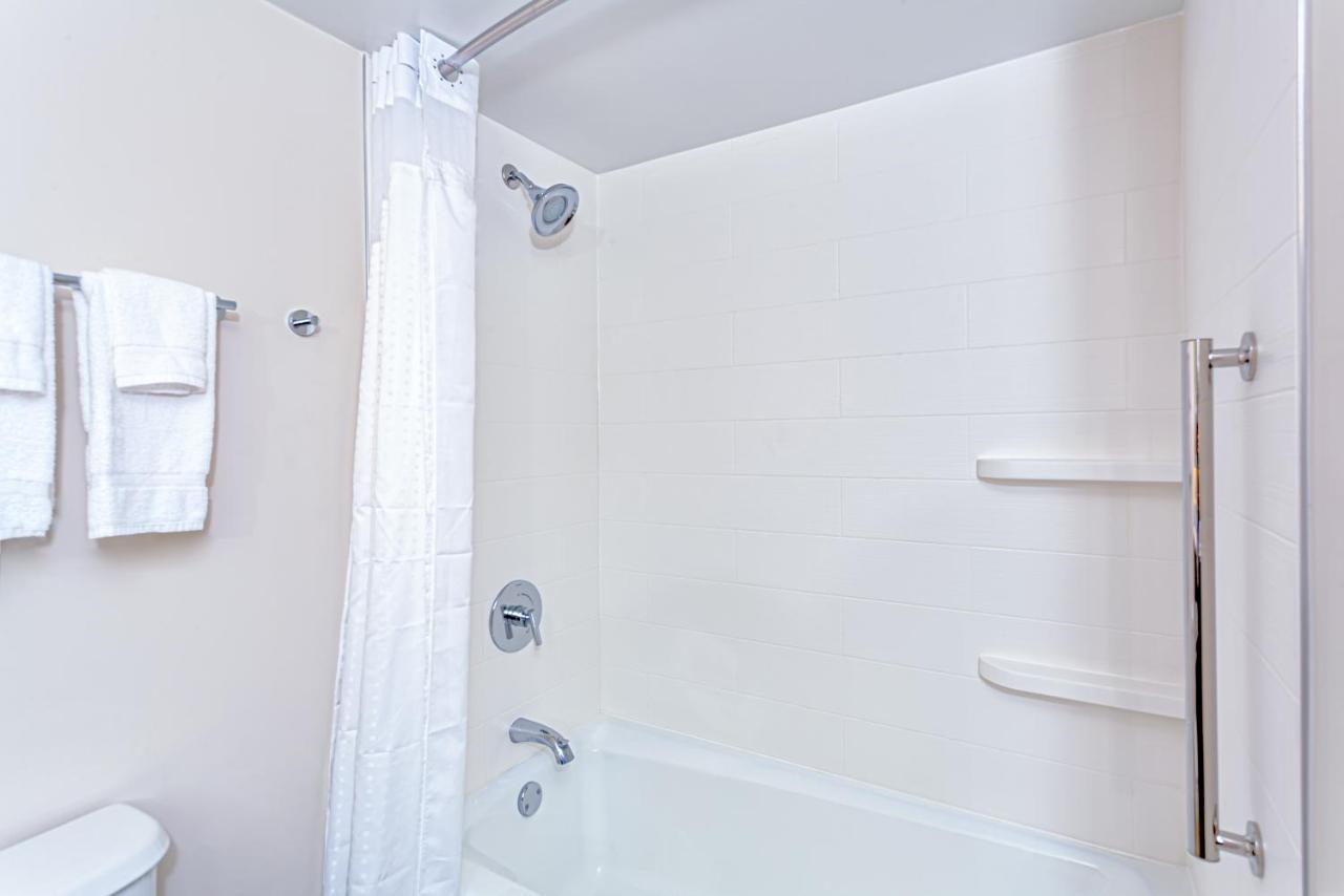 Holiday Inn Express Tampa-Brandon By Ihg Buitenkant foto