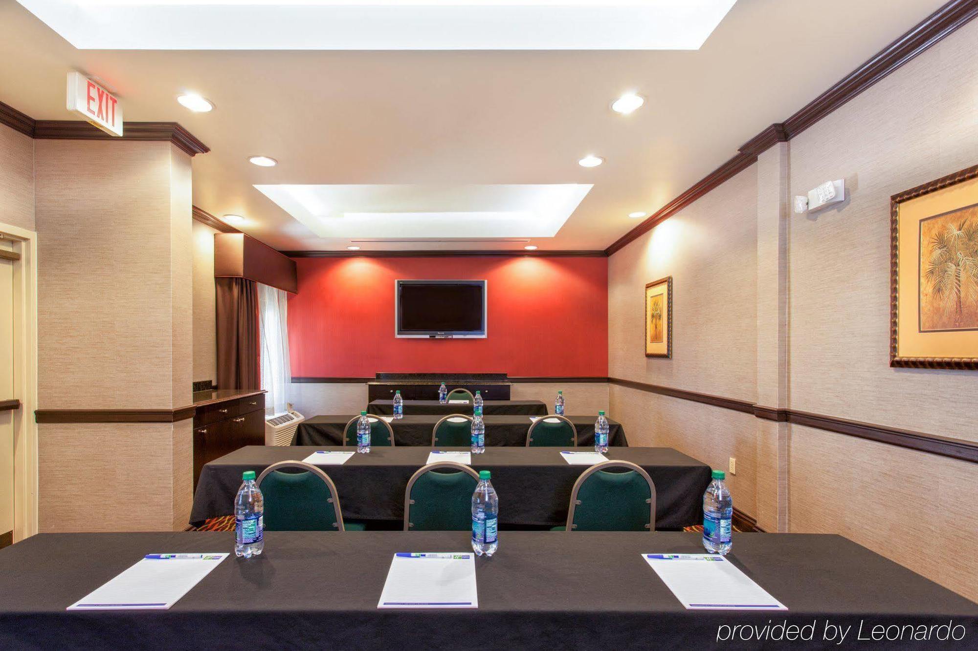 Holiday Inn Express Tampa-Brandon By Ihg Buitenkant foto